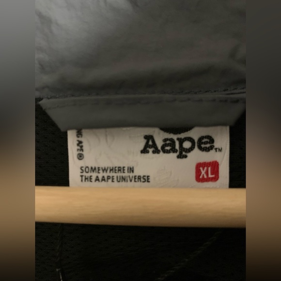 Black and grey bape windbreaker - Picture 4 of 9